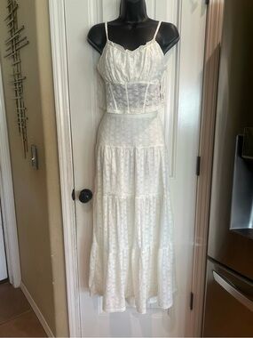 No Boundaries White Lace Tiered Spaghetti Strap Cami Top & Skirt
